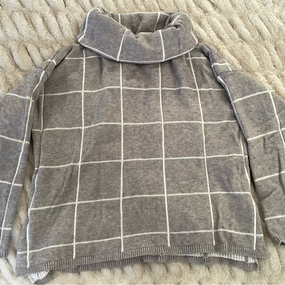 Gray Turtleneck Sweater with White Grid Pattern